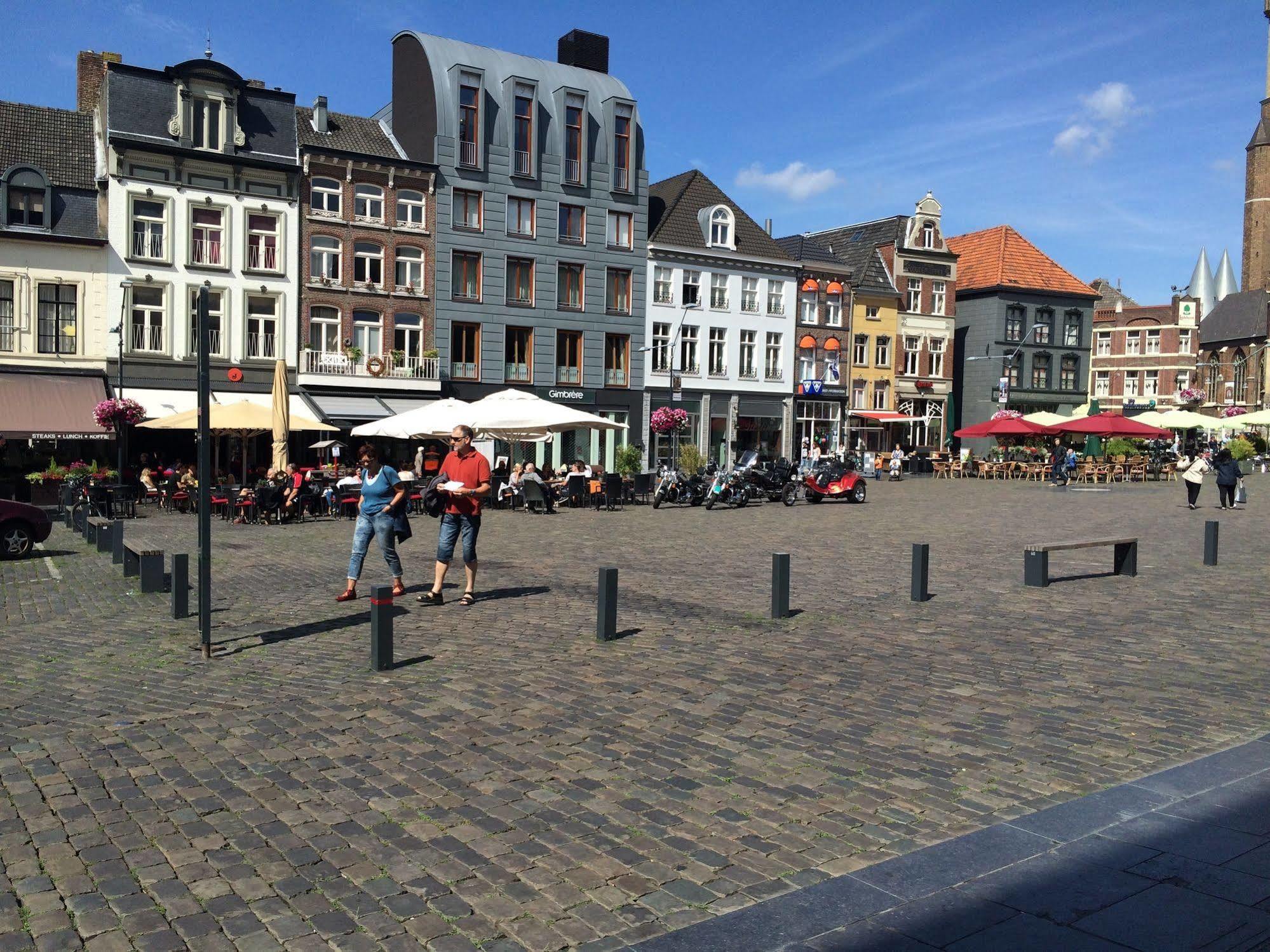 Hotel En Grand Cafe De Pauw Roermond Exterior photo